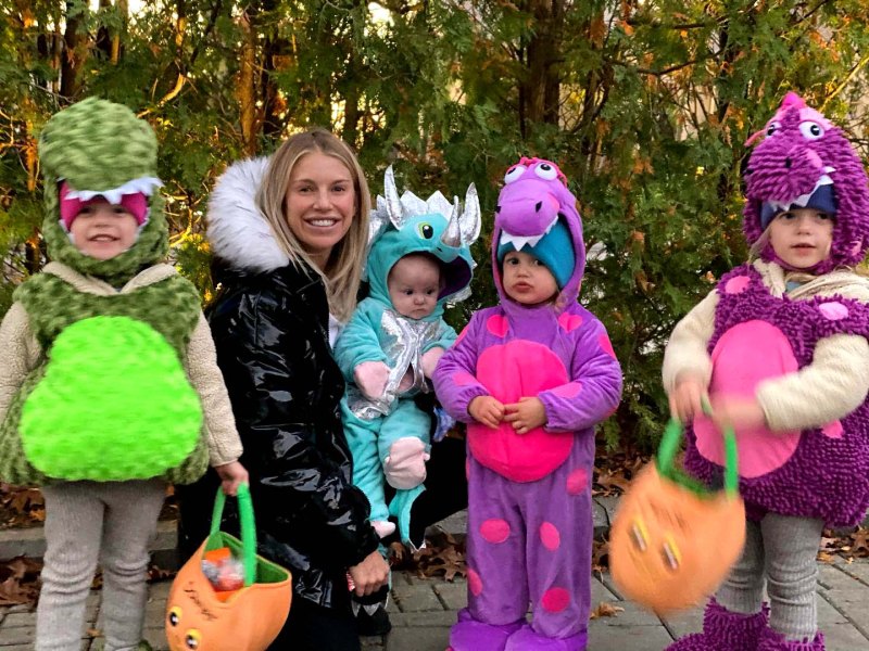 NFLs Matthew Stafford Wife Kelly Hall’s Family Album With Daughters Photos