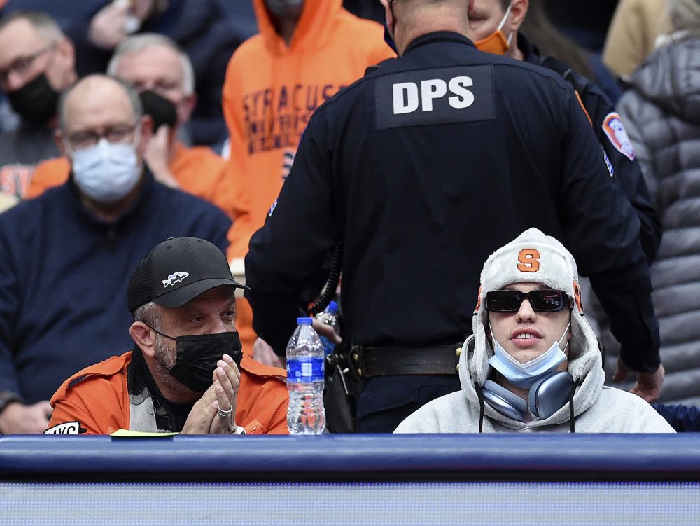 Pete Davidson Booed by Local Fans at Syracuse Basketball Game 3 Years After Dissing the City