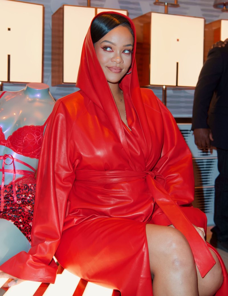 Pregnant Rihanna's Baby Bump Album Rocking Red