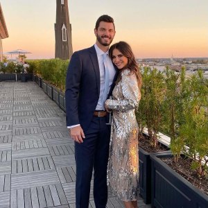 She Said Yes Former Bachelorette Andi Dorfman Is Engaged Blaine Hart