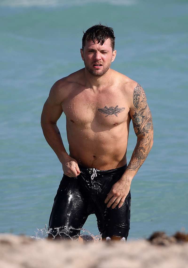Shirtless Hunks- Hot Celebs and Their Insane Physiques Ryan Phillippe