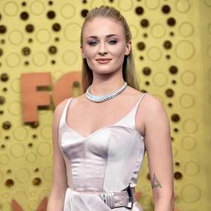 Sofie Turners Most Stunning Beauty Moments of All Time