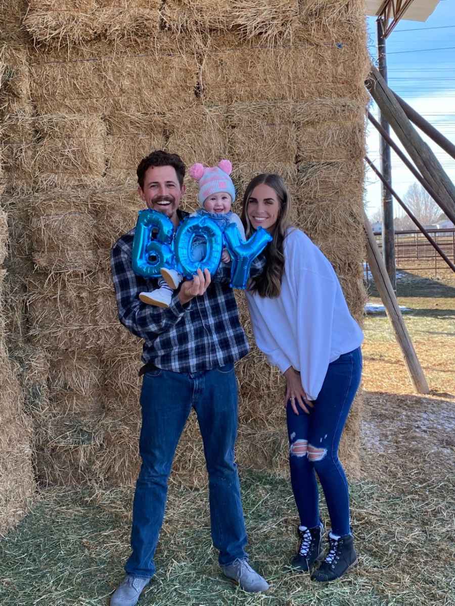 Survivor’s Pregnant Sierra Dawn Thomas Reveals Baby’s Sex With Dog’s Help