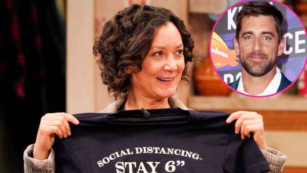The Conners Jabs Former Guest Aaron Rodgers With Vaccine Joke Sara Gilbert