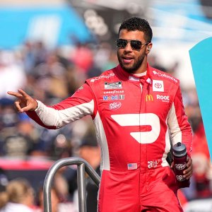 Who Bubba Wallace A Guide Netflix Docuseries Race