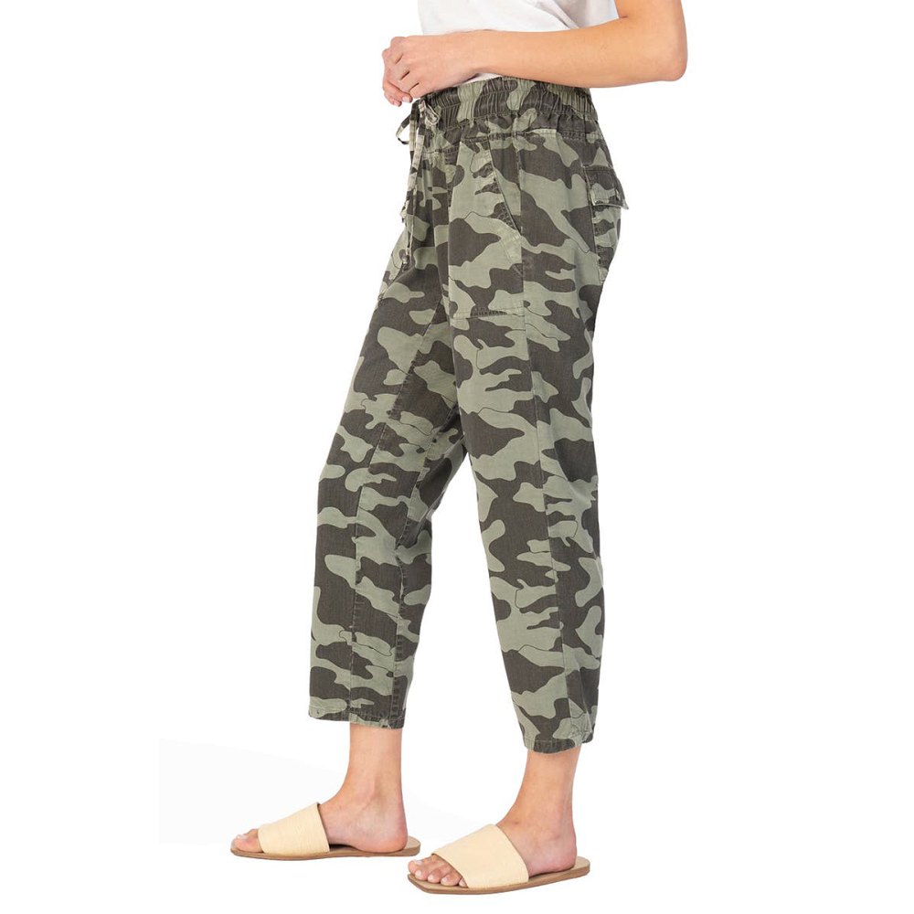 nordstrom-kut-from-the-kloth-camo-pants-side
