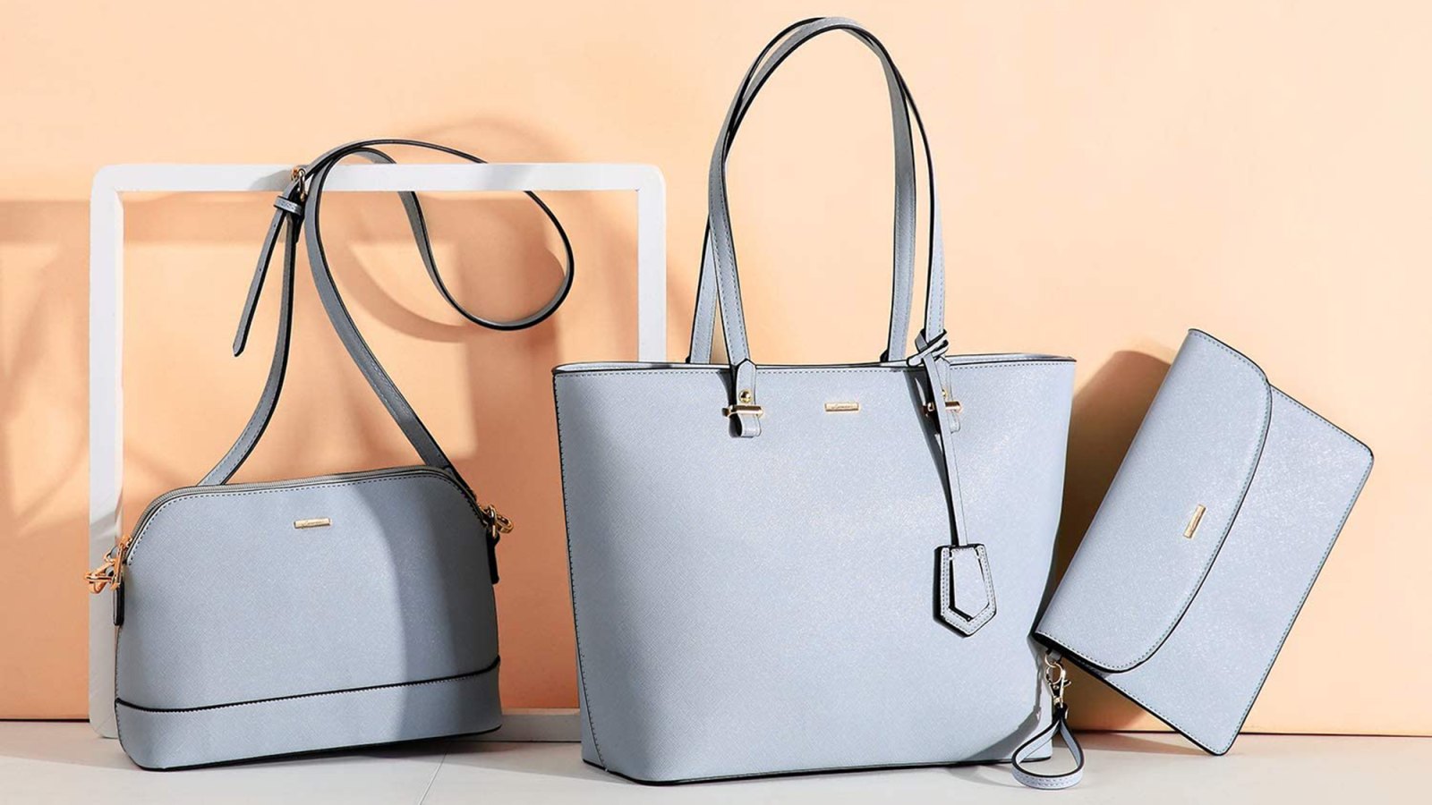 $25 for 3 Generic lady fashion handbags all in picture - clothing &  accessories - by owner - apparel sale - craigslist