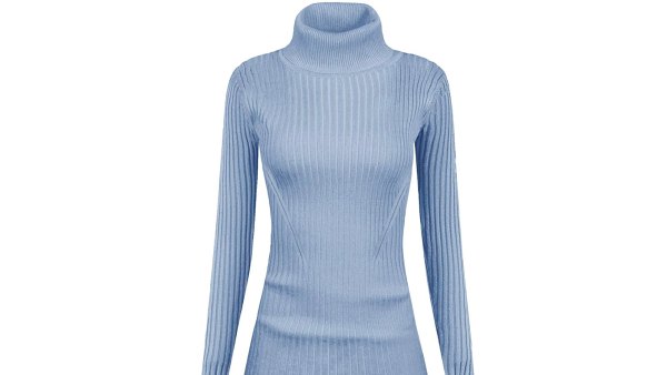 v28 Ribbed Turtleneck Sweater