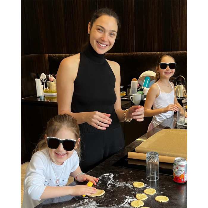 Baking Mama! Gal Gadot Makes Hamantaschen With Her Daughters for Purim