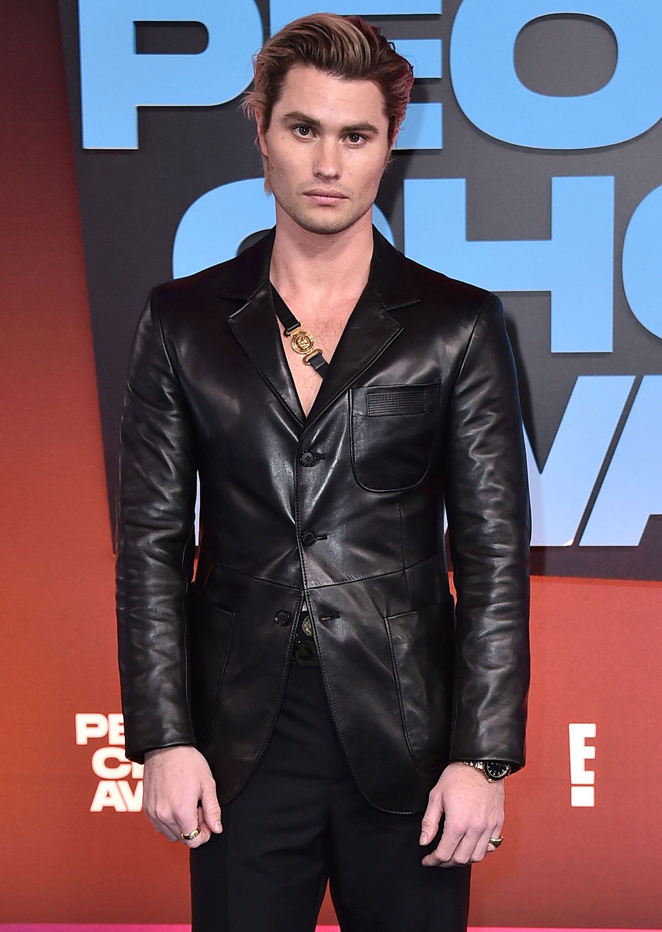 Chase Stokes Begs Outer Banks Fans Not to Post Season 3 Spoilers