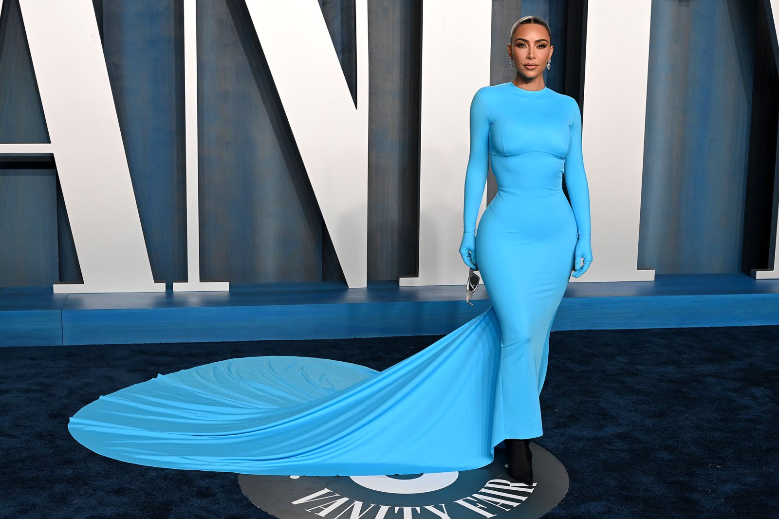 Feature Kim Kardashian Vanity Fair Oscars Party 2022