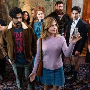 Ghosts Cast What the Stars of the CBS Sitcom Look Like in Real Life
