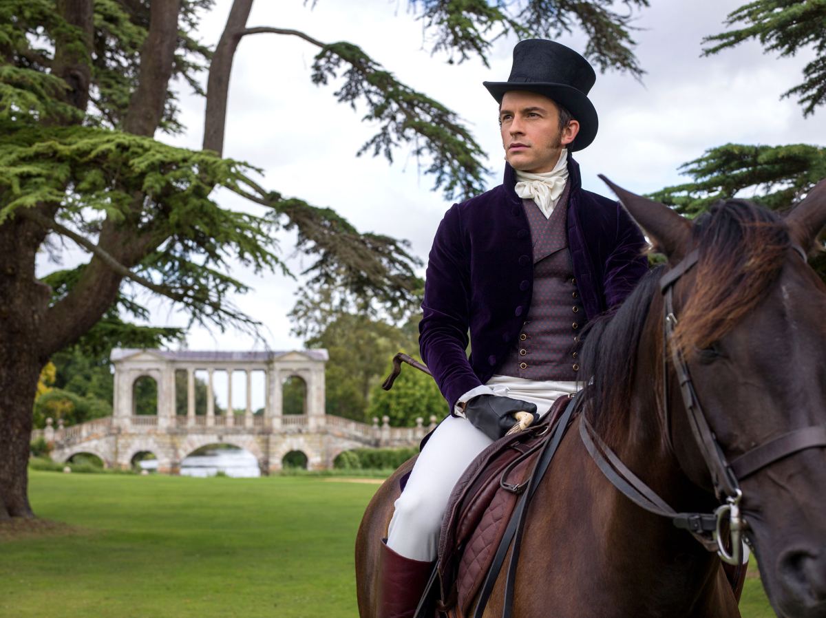 How Anthony Bridgertons Sideburns Play an Important Role in Season 2