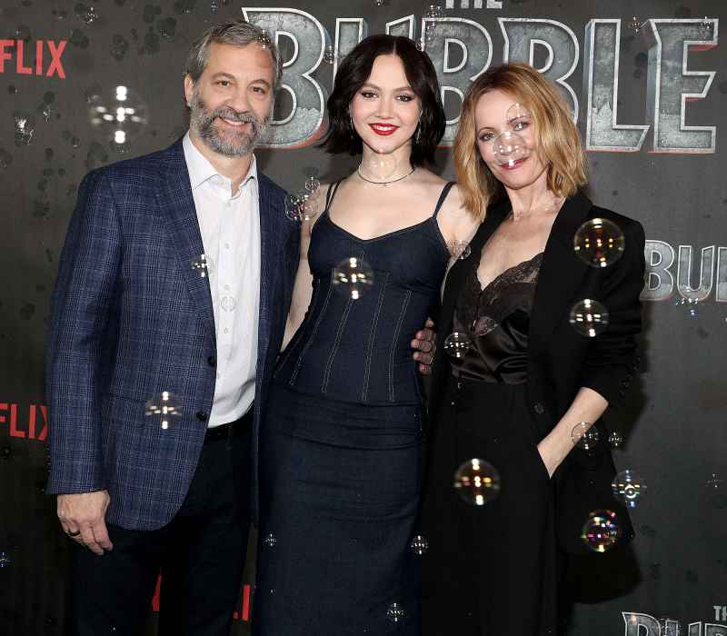 How Leslie Mann Feels About Daughter Iris Apatow Dating Kate Hudson Son Ryder Hudson 02