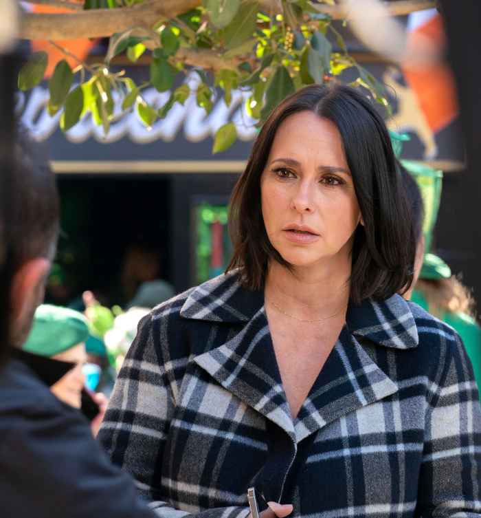Jennifer Love Hewitt Reveals How Her ‘9-1-1’ Character’s Postpartum Journey Coincided With Her 3rd Pregnancy
