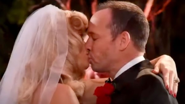 Jenny Marthy and Donnie Wahlberg's Wedding Album! wedding kiss