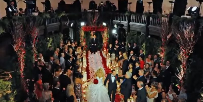 Jenny Marthy and Donnie Wahlberg's Wedding Album! full room