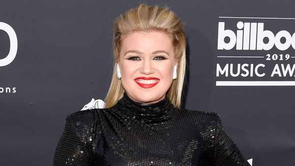 Kelly Brianne Kelly Clarkson Clarifies Request Name Change