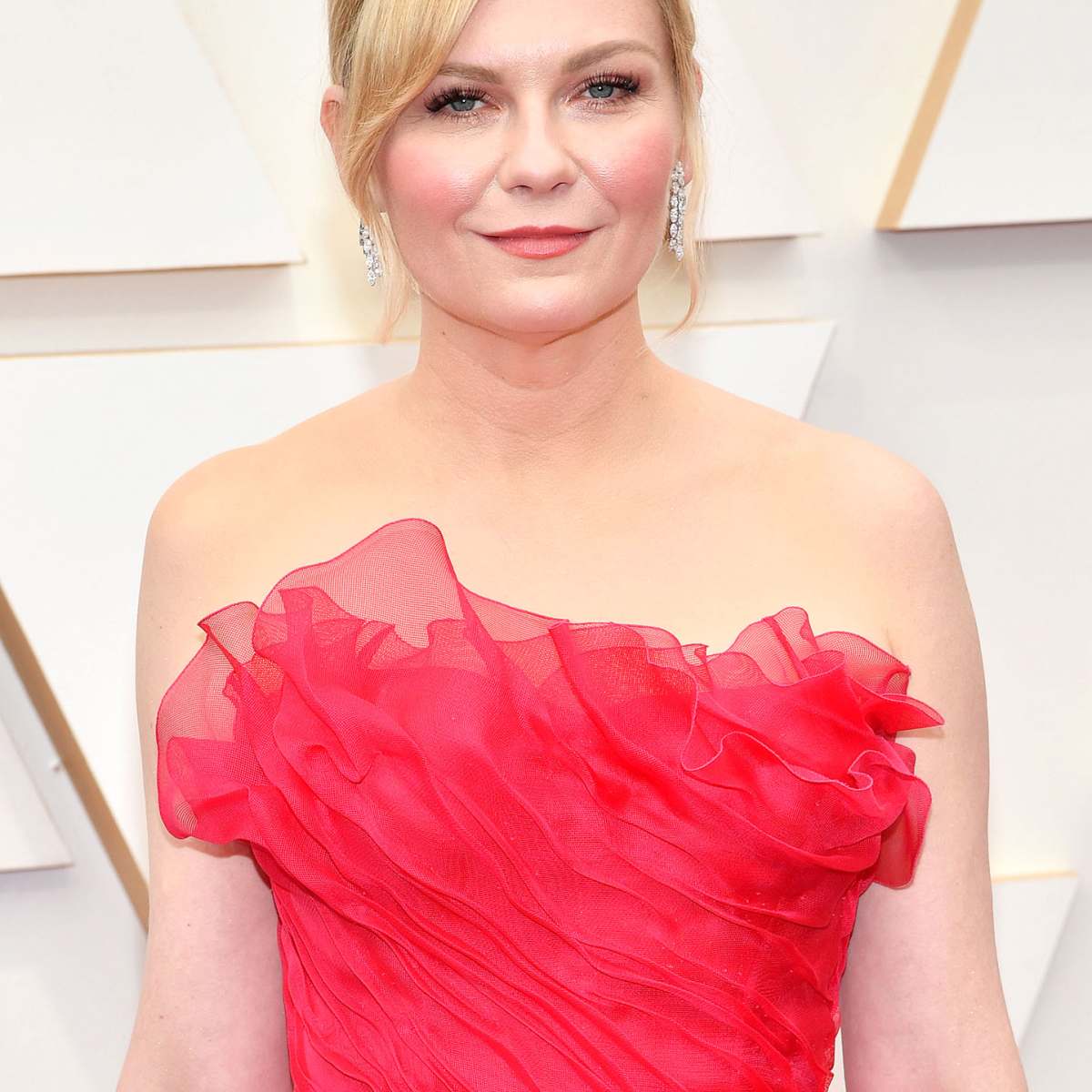 Kirsten Dunst Gives Birth to 2nd Baby With Fiance Jesse Plemons Us Weekly