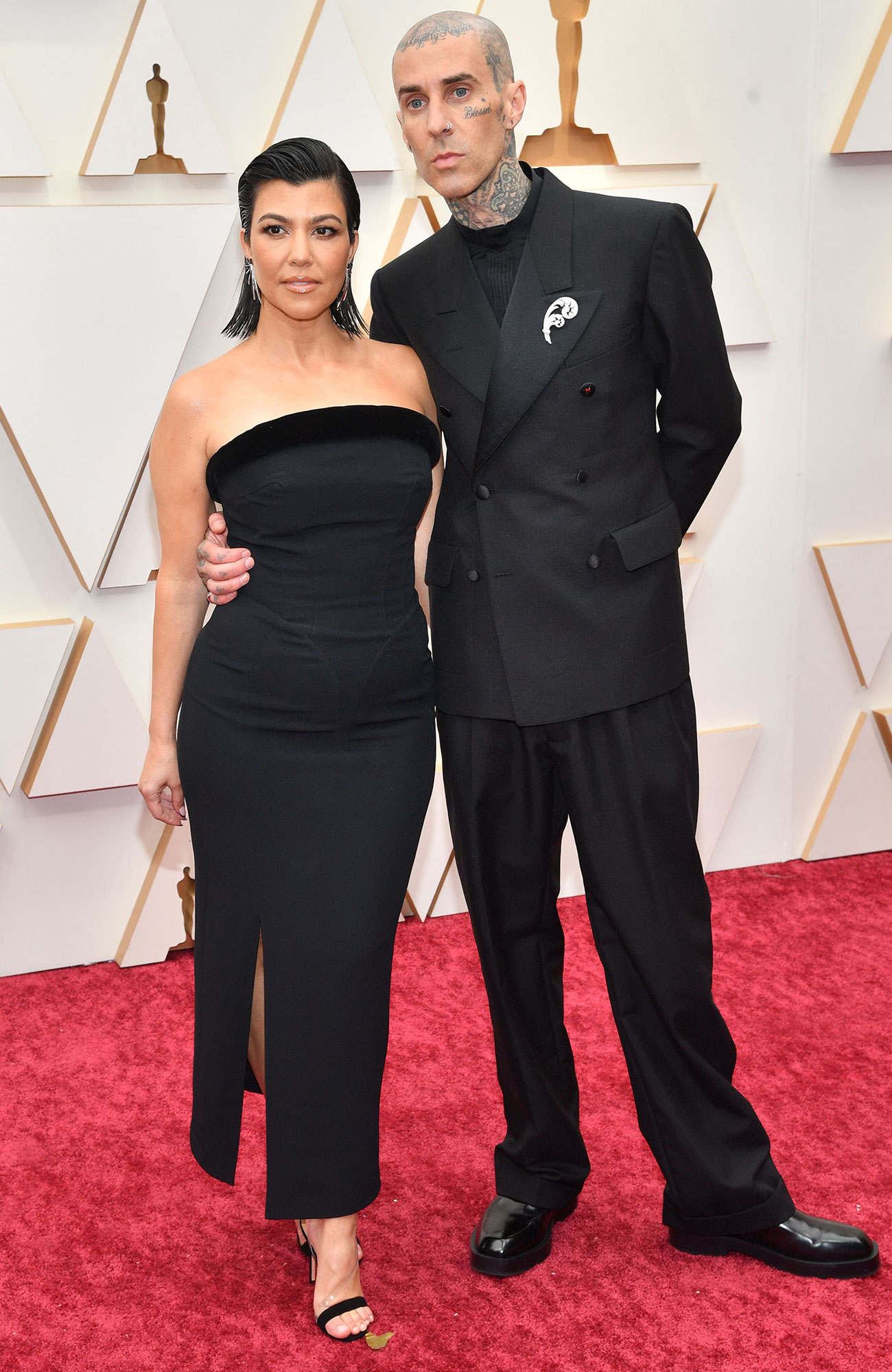 Kourtney Kardashian, Travis Barker Stun at the 2022 Oscars