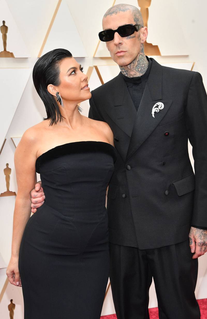 Kourtney Kardashian, Travis Barker Stun at the 2022 Oscars
