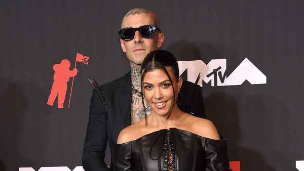 Kourtney Kardashian and Travis Barker Freeze Embryos in The Kardashians Trailer