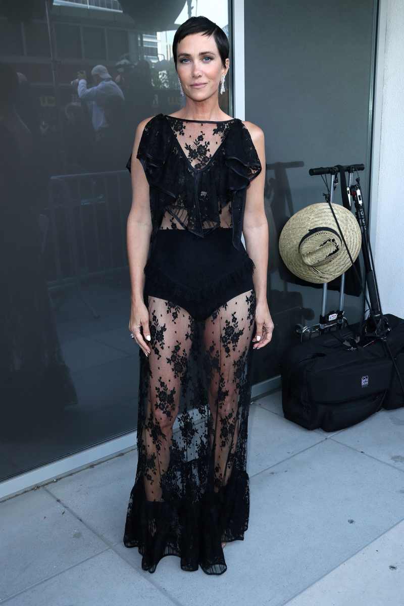 Kristen Wiig Critics Choice Awards 2022 Red Carpet Fashion