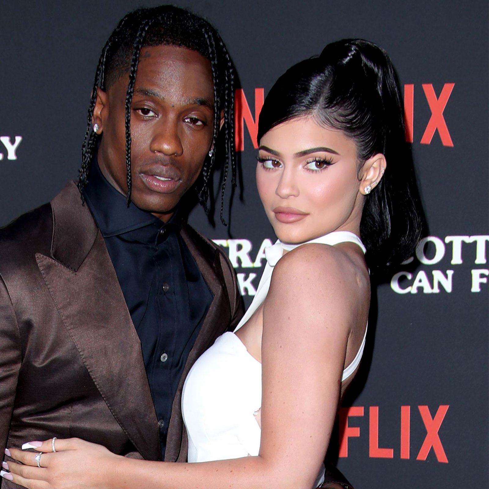 Kylie Jenner Shows Her and Travis Scott’s Baby Boy’s Face for the 1st Time: Photo