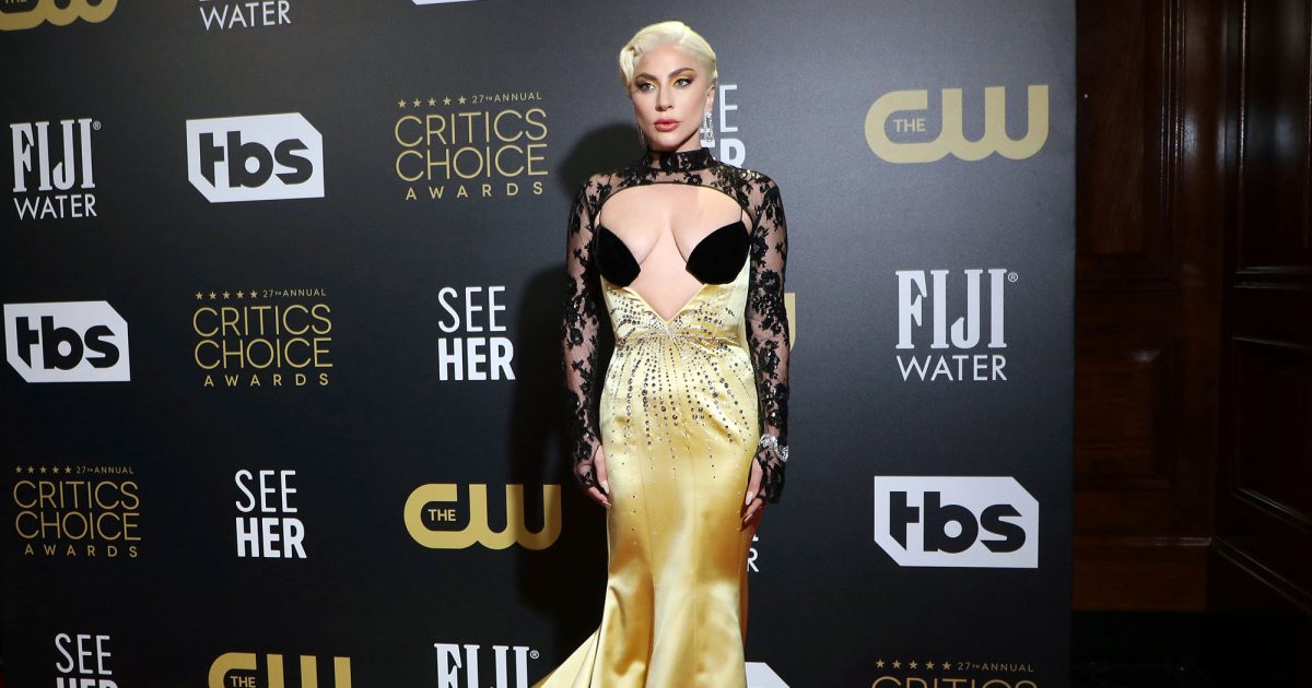 Critics' Choice Awards 2022: Red Carpet Fashion, Dresses | Us Weekly Critics' Choice Awards 2022: Red Carpet Fashion, Dresses | Us Weekly