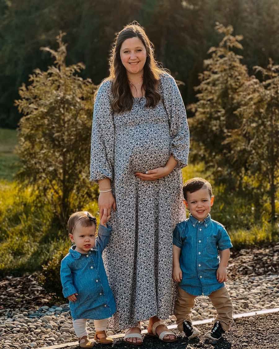 Pregnant Tori Roloff's Baby Bump Album Twinning