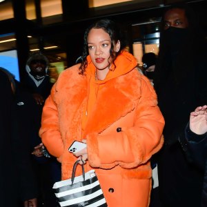 Rihanna Finally Addresses Diamond Her Ring Finger