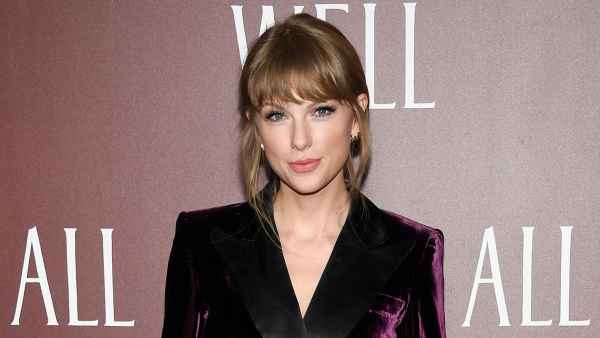 Taylor Swift Stars With Honorary Degrees