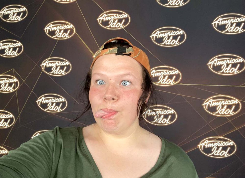 Who Is American Idol's Kelsie Dolin? 5 Things to Know | Us Weekly