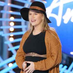 Who Is Haley Slayton 5 Things to Know About the American Idol Contestant Who Auditioned While 5 Months Pregnant