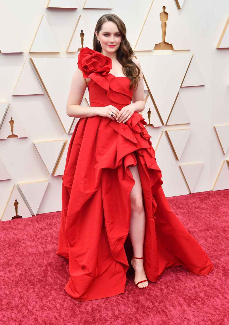 oscars 2022 red carpet Amy Forsyth