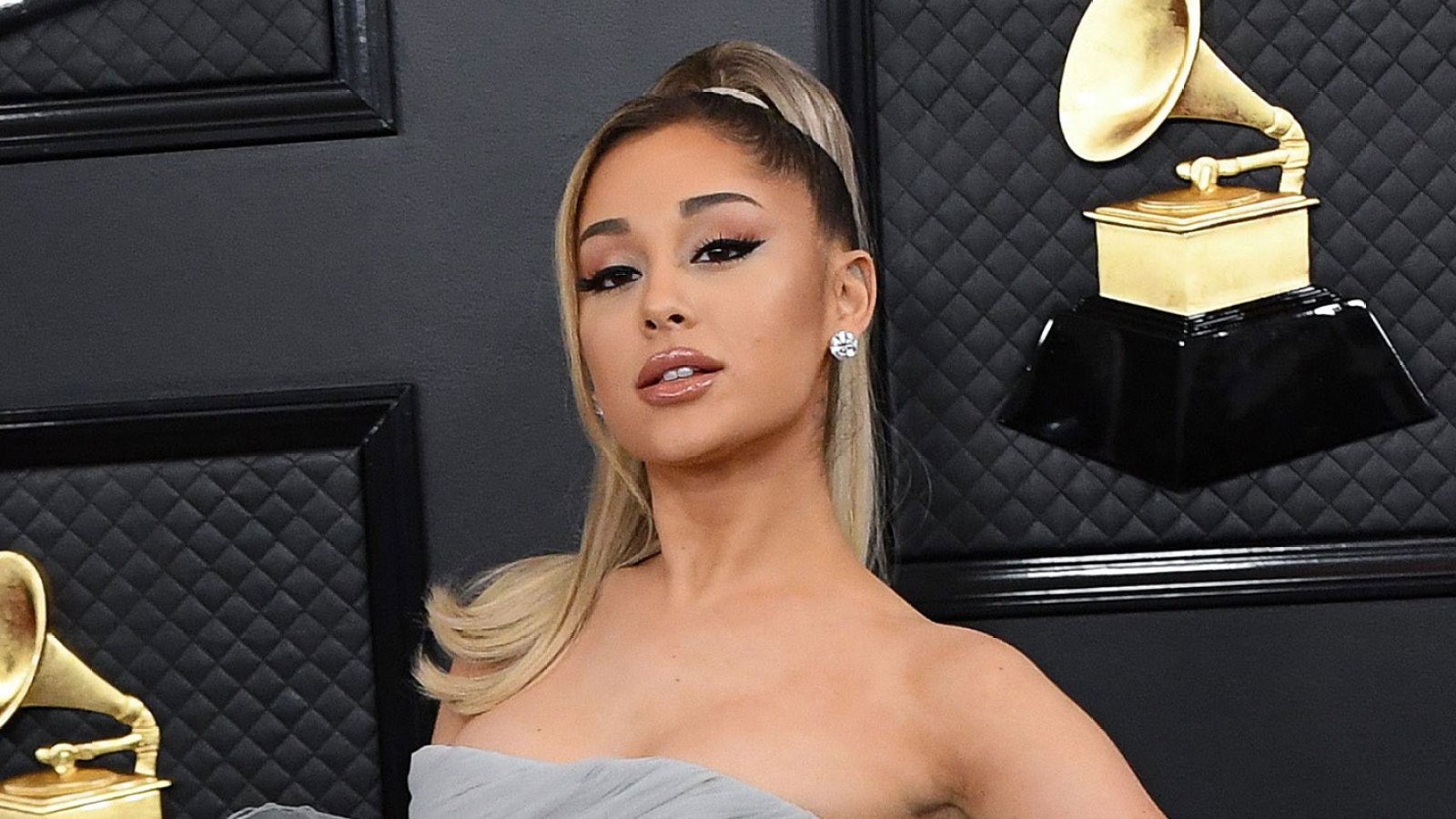 Ariana Grande Porn Star Celebs - Grammys 2022: Ariana Grande Skips Awards Show Amid 3 Nominations
