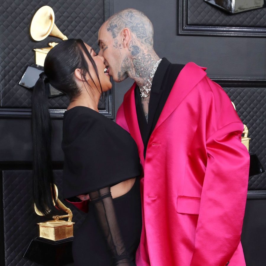 Back In Black Kourtney Kardashian Travis Barker Pack PDA Grammys 2022