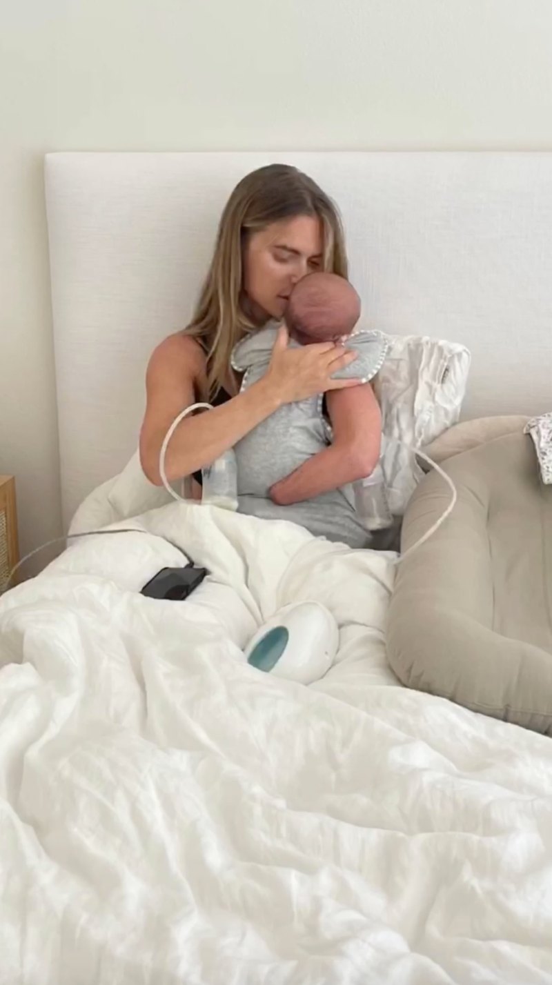 Celebrity Moms Pumping Breast Milk Lauren Scruggs