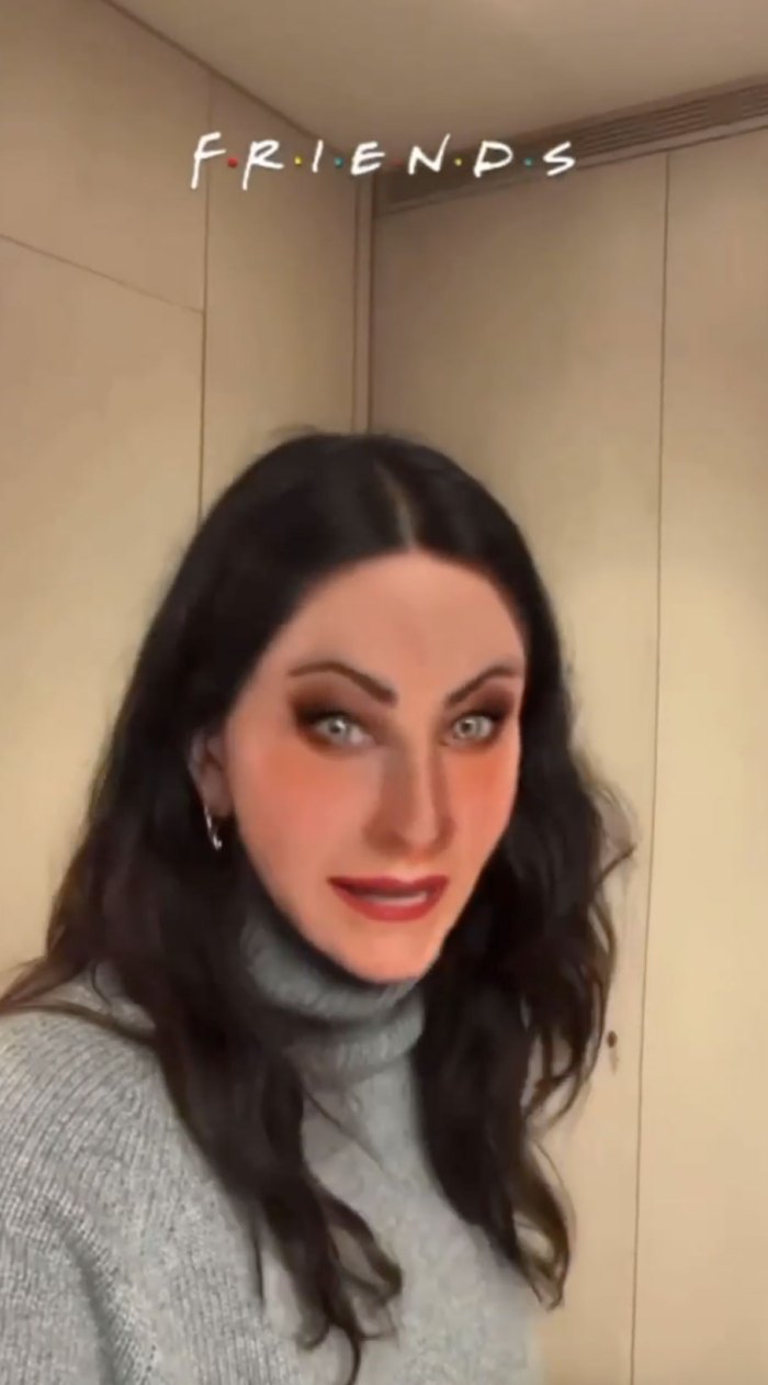 Courteney Cox Hilariously Morphs Into Friends Characters With Face Filter