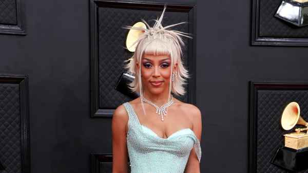 Doja Cat Red Carpet Arrival Grammys 2022