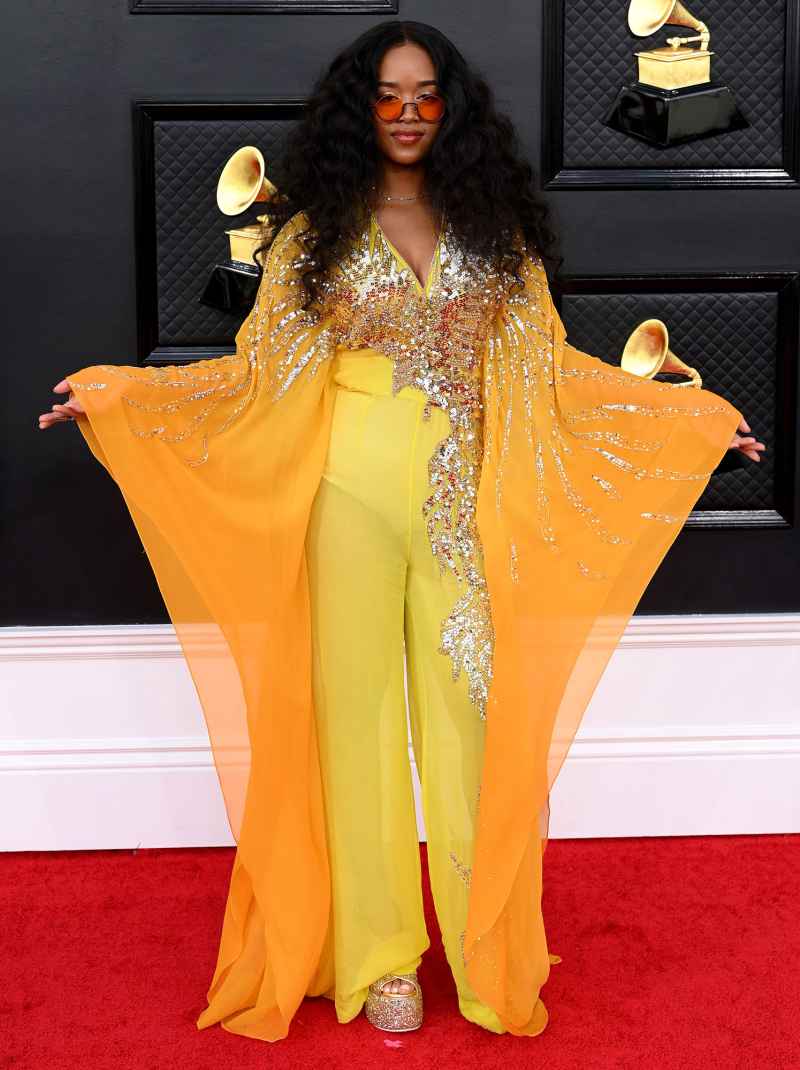 HER Red Carpet Arrival Grammys 2022
