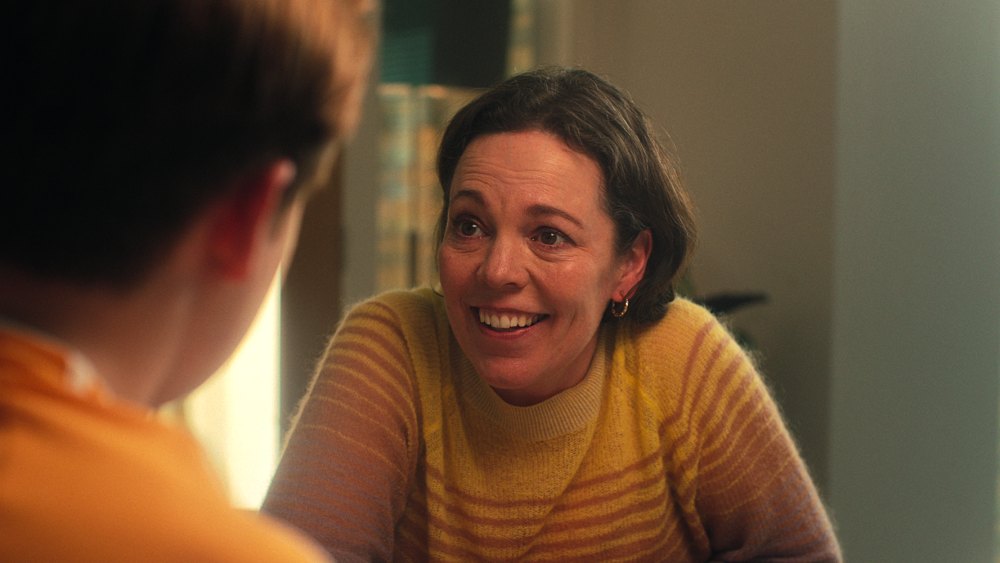 Heartstopper Fans Cant Handle Olivia Colmans Surprise Appearance As Nick Nelsons Mom