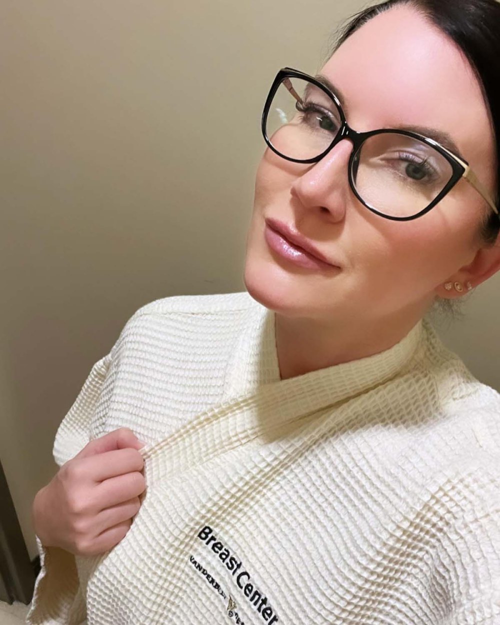 Home Edits Clea Shearer Reveals She Has Breast Cancer Is Undergoing Surgery