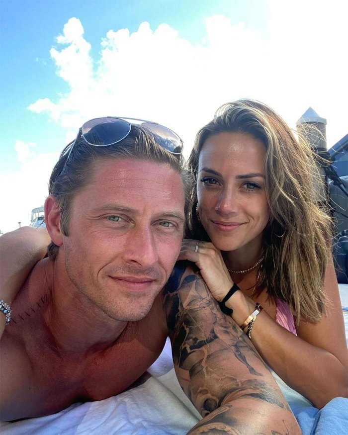 Jana Kramer Confirms Her Split From Ian Schinelli After Less Than 1 Year of Dating