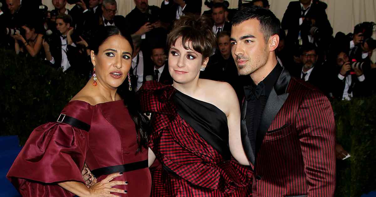 The Funniest Celebrity Interactions at the Met Gala Over the Years: Proposals, Photobombs and More The Funniest Celebrity Interactions at the Met Gala Over the Years: Proposals, Photobombs and More