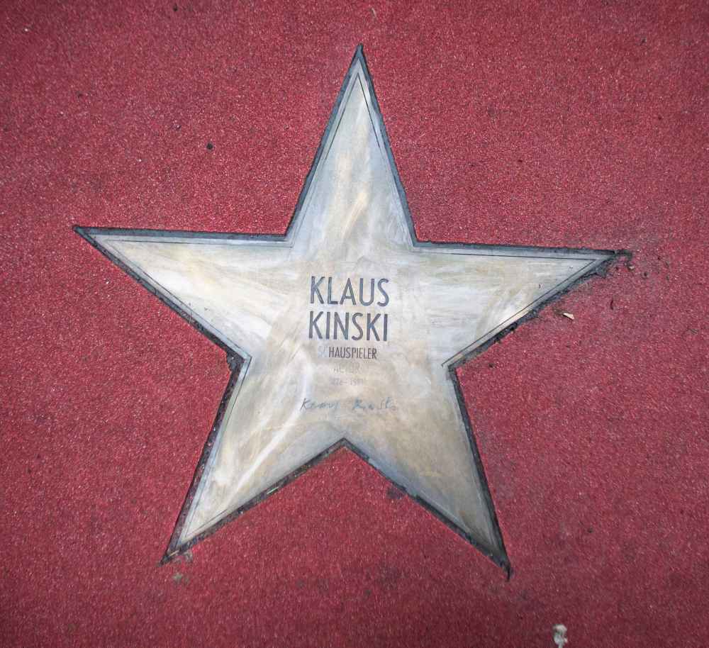 Nastassja Kinski "Deeply Shocked" Half-Sister Pola Was Raped by Their Father Klaus klaus Star