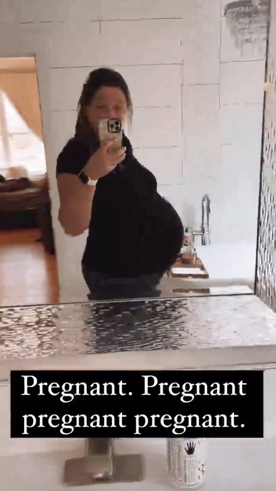 Pregnant Tori Roloff's Baby Bump Album Ahead of 3rd Child Going Strong