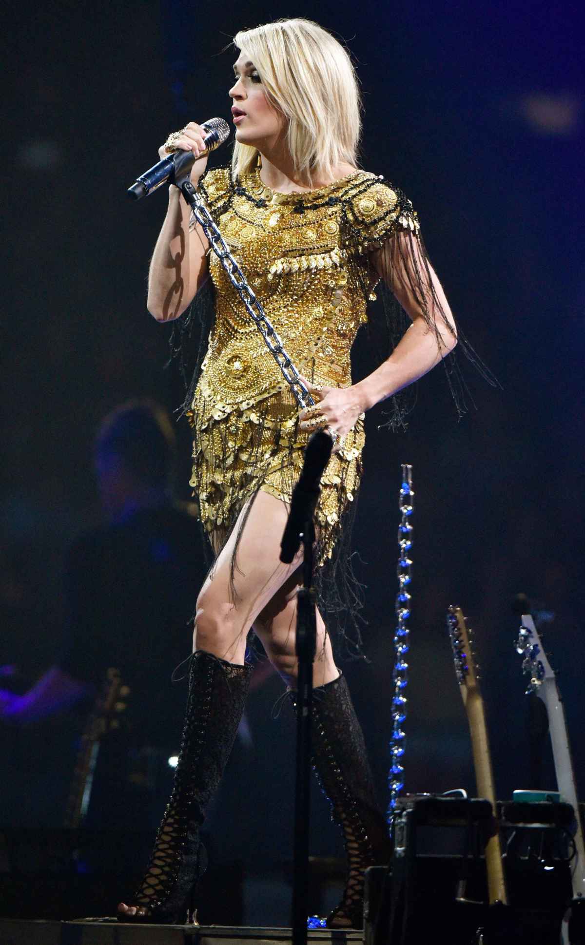 See All of Carrie Underwood's Most Leggy Moments May 2016 Storyteller tour