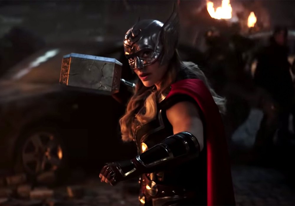 See Natalie Portman as Female Thor for the 1st Time