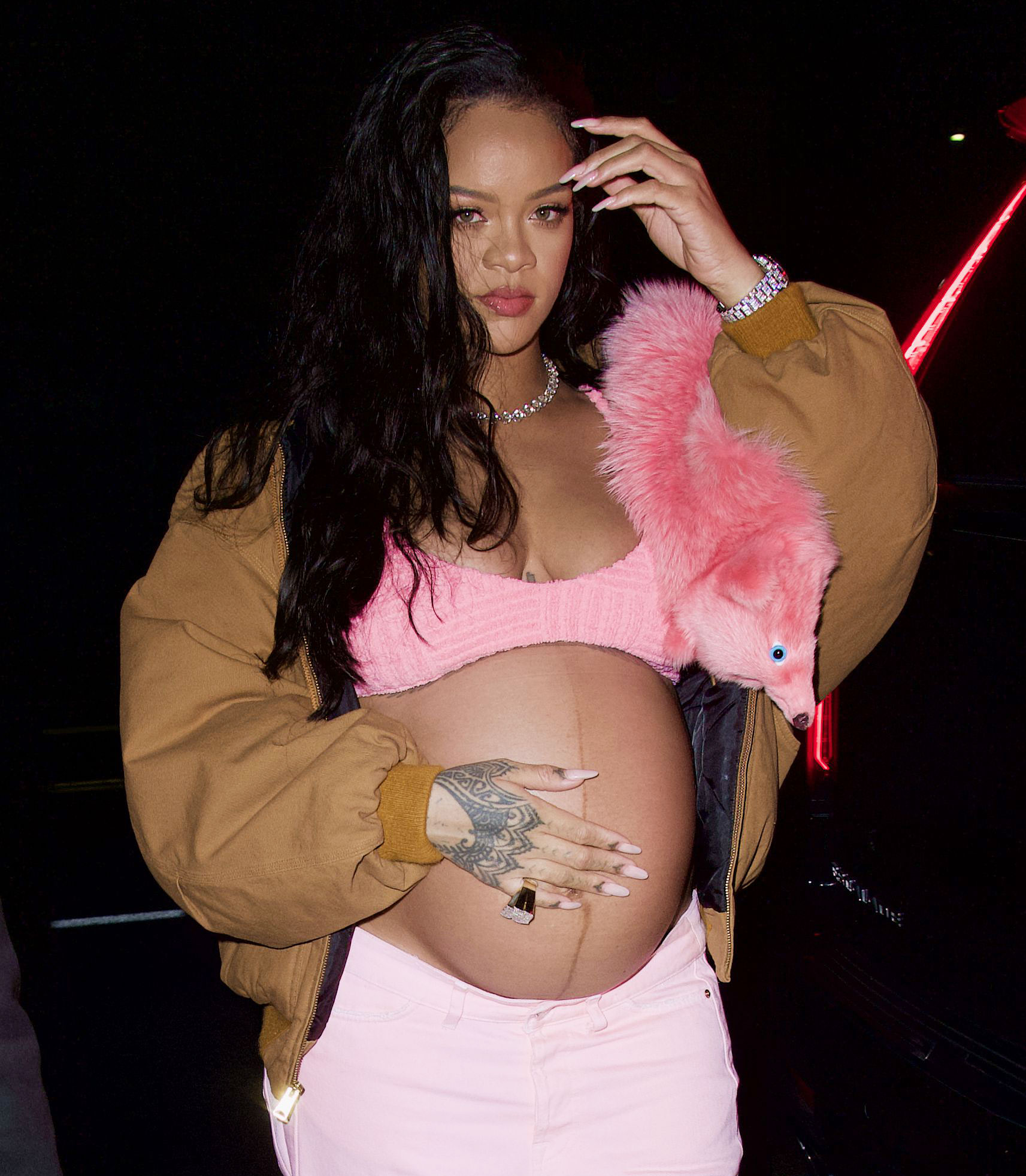 Pregnant Rihannas Baby Bump Album Ahead of 1st Child Photos